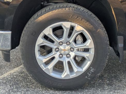 New 2025 Chevrolet Silverado 1500 LTZ w/ LTZ Convenience Package II image 11