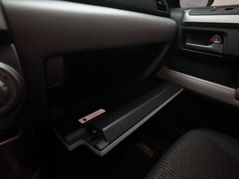 Used 2013 Toyota 4Runner SR5 image 28