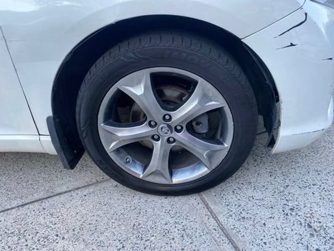 Used 2011 Toyota Venza AWD image 25