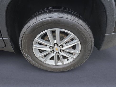 Used 2023 Chevrolet Traverse LT FWD image 30