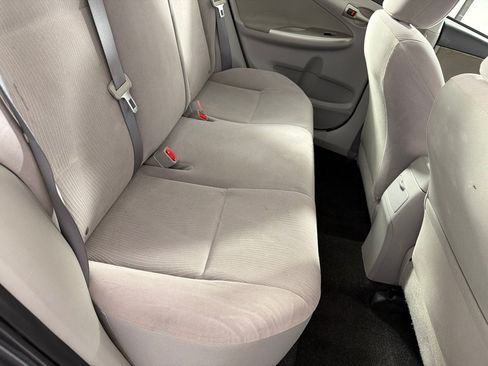 Used 2011 Toyota Corolla LE FWD image 19