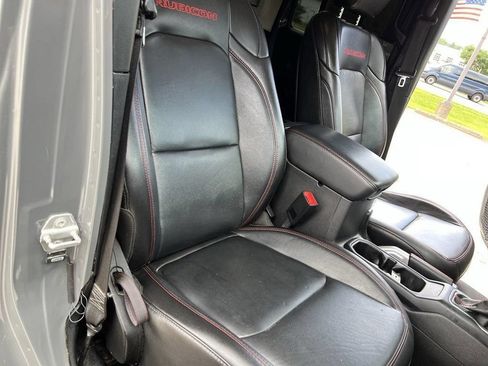 Used 2020 Jeep Wrangler Unlimited Rubicon AWD/4WD image 18