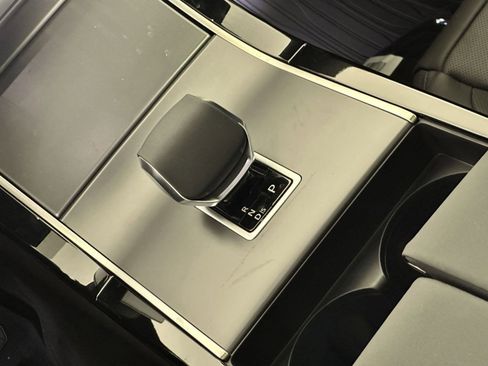 Used 2026 Land Rover Range Rover Velar S image 18