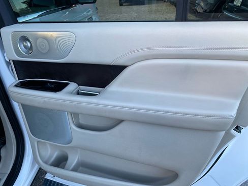 Used 2019 Lincoln Navigator L Reserve w/ Cargo Package image 33