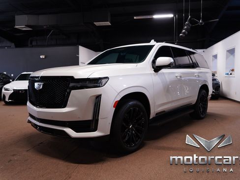 Used 2022 Cadillac Escalade Sport w/ Touring Package AWD/4WD image 3