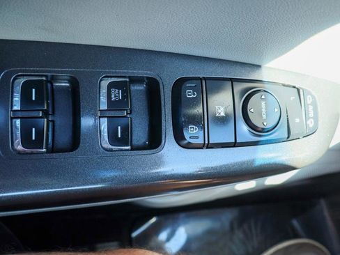 Used 2020 Kia Sportage S FWD image 21