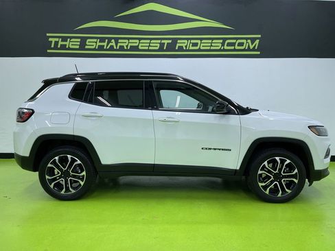 Used 2023 Jeep Compass Limited image 11