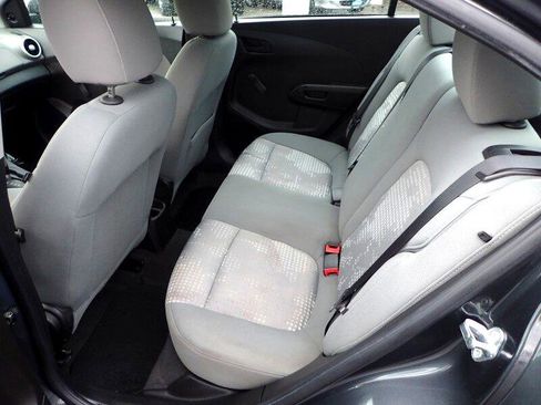 Used 2018 Chevrolet Sonic LS image 10