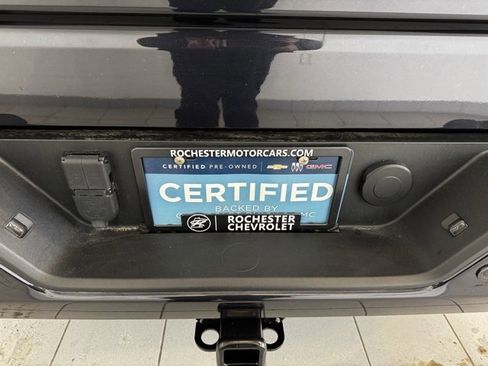 Certified 2022 Chevrolet Silverado 1500 High Country w/ Technology Package image 43