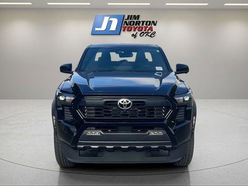 New 2025 Toyota Tacoma TRD Off-Road image 2