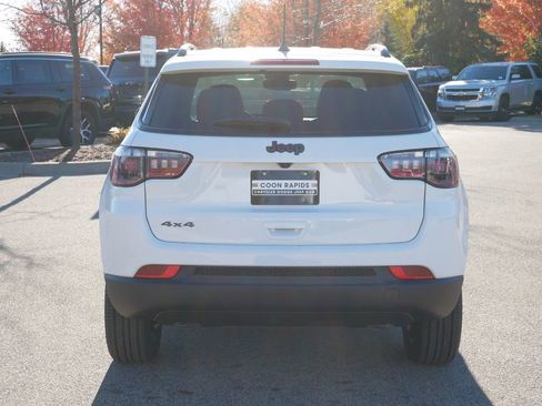 New 2026 Jeep Compass Latitude image 10