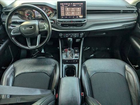 Used 2022 Jeep Compass Trailhawk w/ Trailhawk Convenience Group image 16