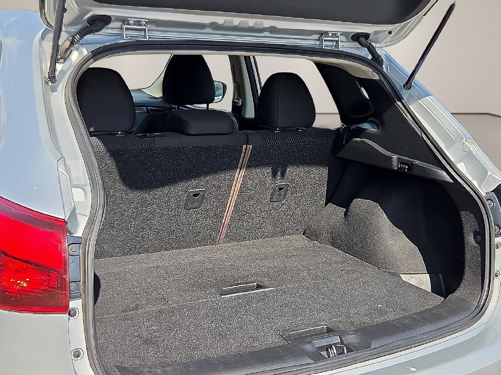 Used 2019 Nissan Rogue Sport S FWD image 10