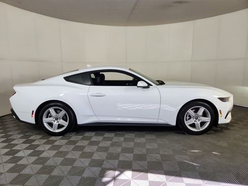 New 2026 Ford Mustang image 8