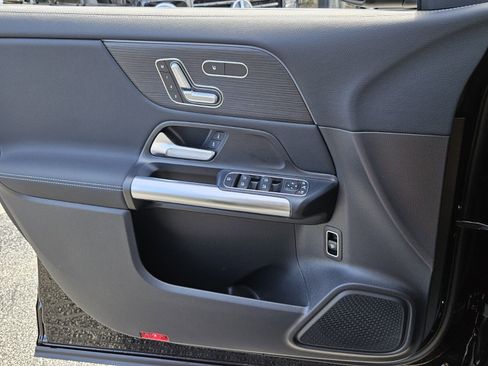 New 2025 Mercedes-Benz GLA 250 image 31