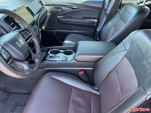 Used 2025 Honda Ridgeline Black Edition image 19