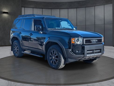 Used 2024 Toyota Land Cruiser image 8