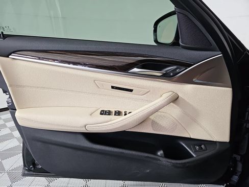 Used 2022 BMW 530i RWD image 27