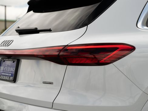 New 2025 Audi Q5 Premium Plus AWD/4WD image 31