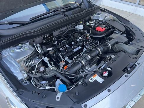 Used 2018 Honda Accord EX image 35