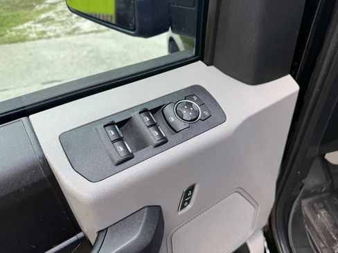 Used 2018 Ford F150 XL w/ Equipment Group 101A Mid image 16