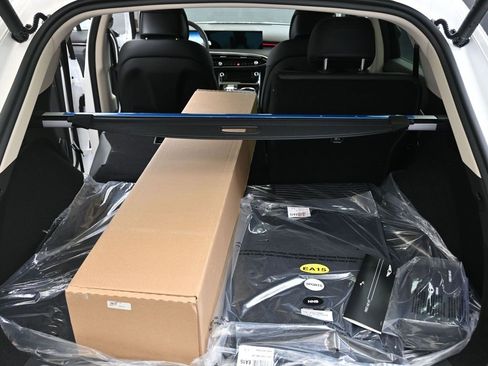 New 2026 Genesis GV70 2.5T image 17