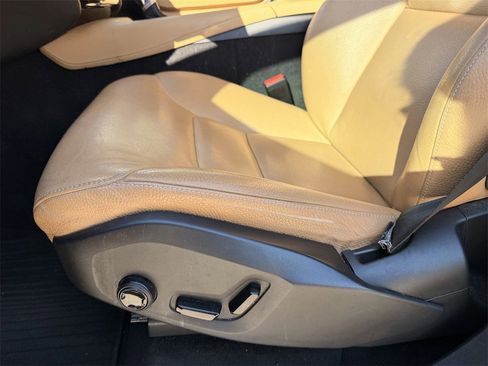 Used 2016 Volvo XC90 T6 Momentum w/ Momentum Plus Package image 13