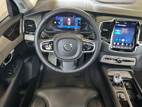 Certified 2023 Volvo XC90 T8 Ultimate w/ Protection Package Premier AWD/4WD image 17