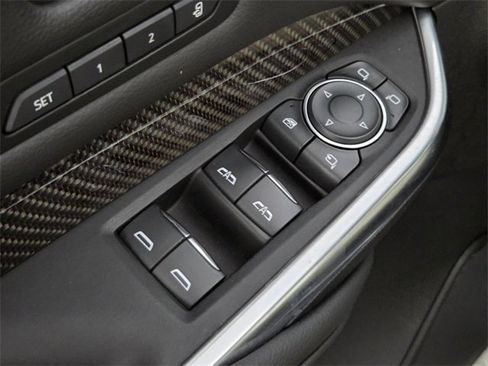 Certified 2022 Cadillac XT4 Sport w/ Comfort Package image 19