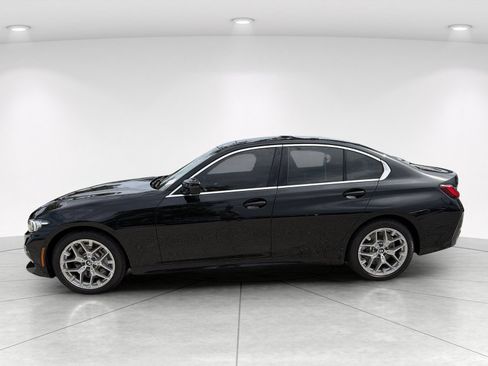 Used 2025 BMW 330i Sedan w/ M Sport Package RWD image 7
