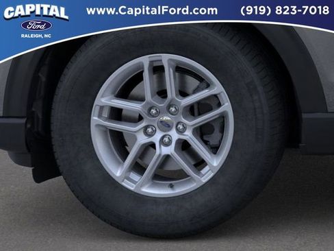 New 2026 Ford Explorer Active image 19