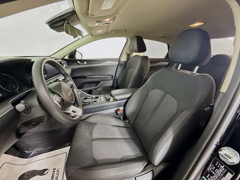 Used 2022 Kia K5 LXS image 19
