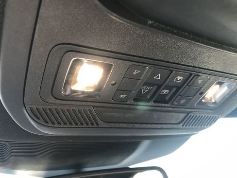 Used 2023 Ford Explorer ST-Line w/ Class IV Trailer Tow Package image 8