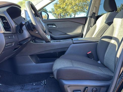 Used 2021 Nissan Rogue SV image 21