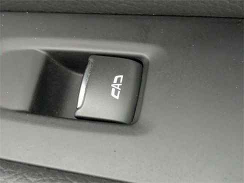 Used 2023 GMC Yukon Denali image 36