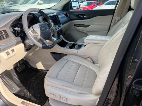 Used 2020 GMC Acadia Denali w/ Trailering Package FWD image 9