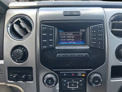 Used 2013 Ford F150 FX4 w/ Mid Equipment Group AWD/4WD image 24