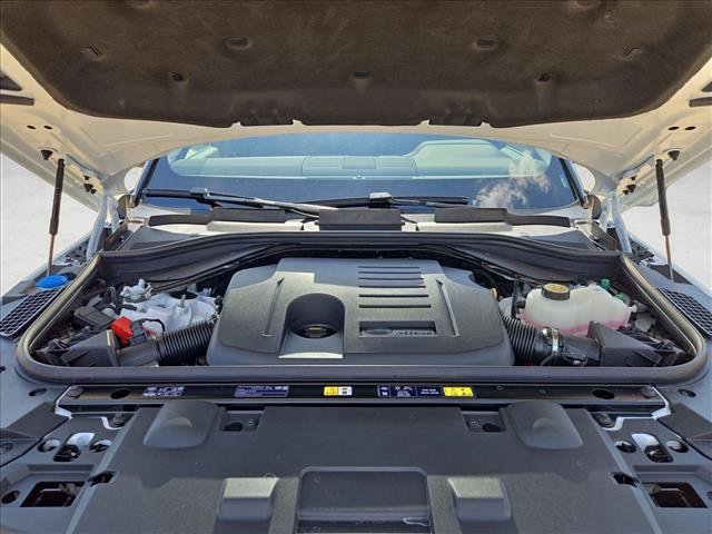 New 2027 Land Rover Range Rover Sport SE AWD/4WD image 9