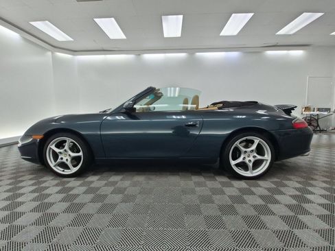 Used 2004 Porsche 911 Carrera RWD image 30