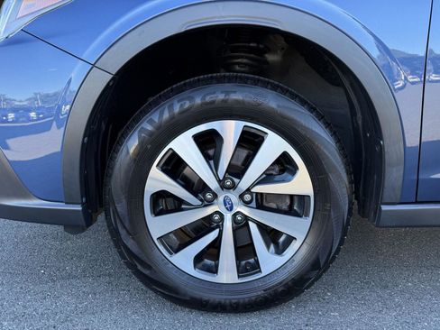 Used 2020 Subaru Outback Premium image 10