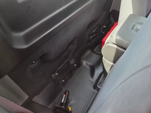 Used 2022 Chevrolet Silverado 1500 W/T RWD image 20