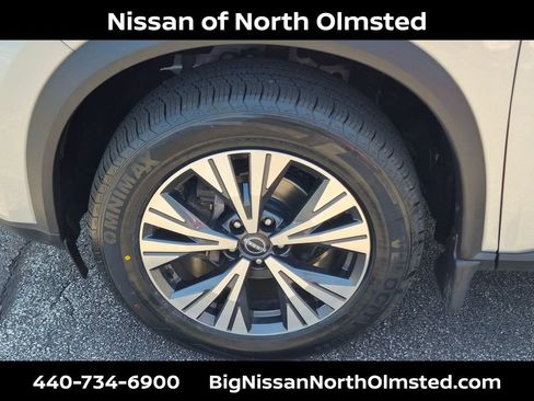 Certified 2023 Nissan Rogue SV w/ SV Premium B Package AWD/4WD image 30
