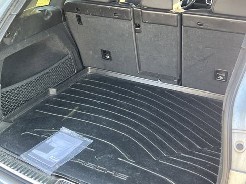 Used 2016 Porsche Cayenne image 16