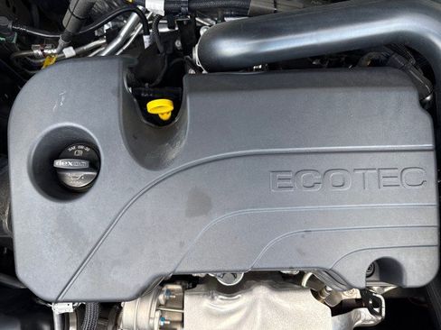 Used 2024 Chevrolet Equinox LT FWD image 31