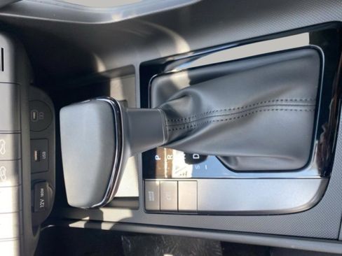 New 2025 Hyundai Elantra Sport FWD image 30