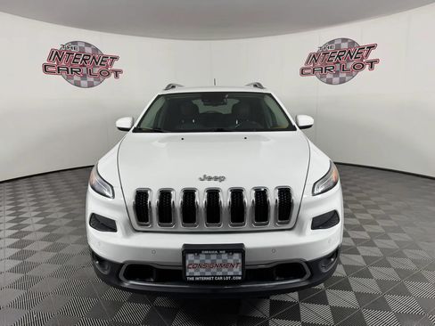 Used 2015 Jeep Cherokee Limited w/ Luxury Group AWD/4WD image 2