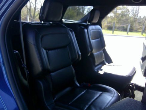 Used 2020 Ford Explorer XLT w/ Equipment Group 202A image 53