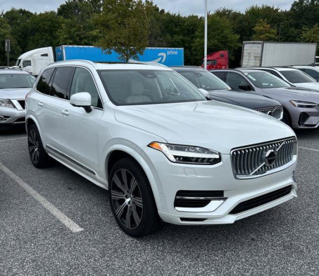Used 2024 Volvo XC90 T8 Plus AWD/4WD image 2