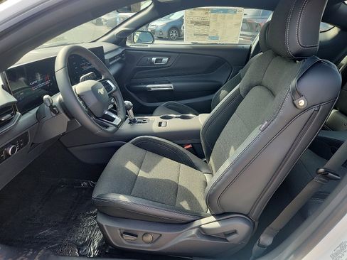 New 2025 Ford Mustang Coupe image 9