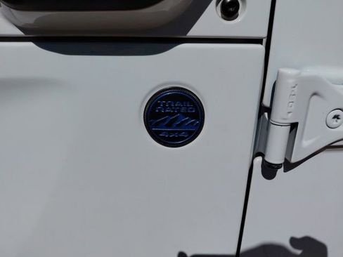 Used 2024 Jeep Wrangler Unlimited Rubicon 4xe AWD/4WD image 34